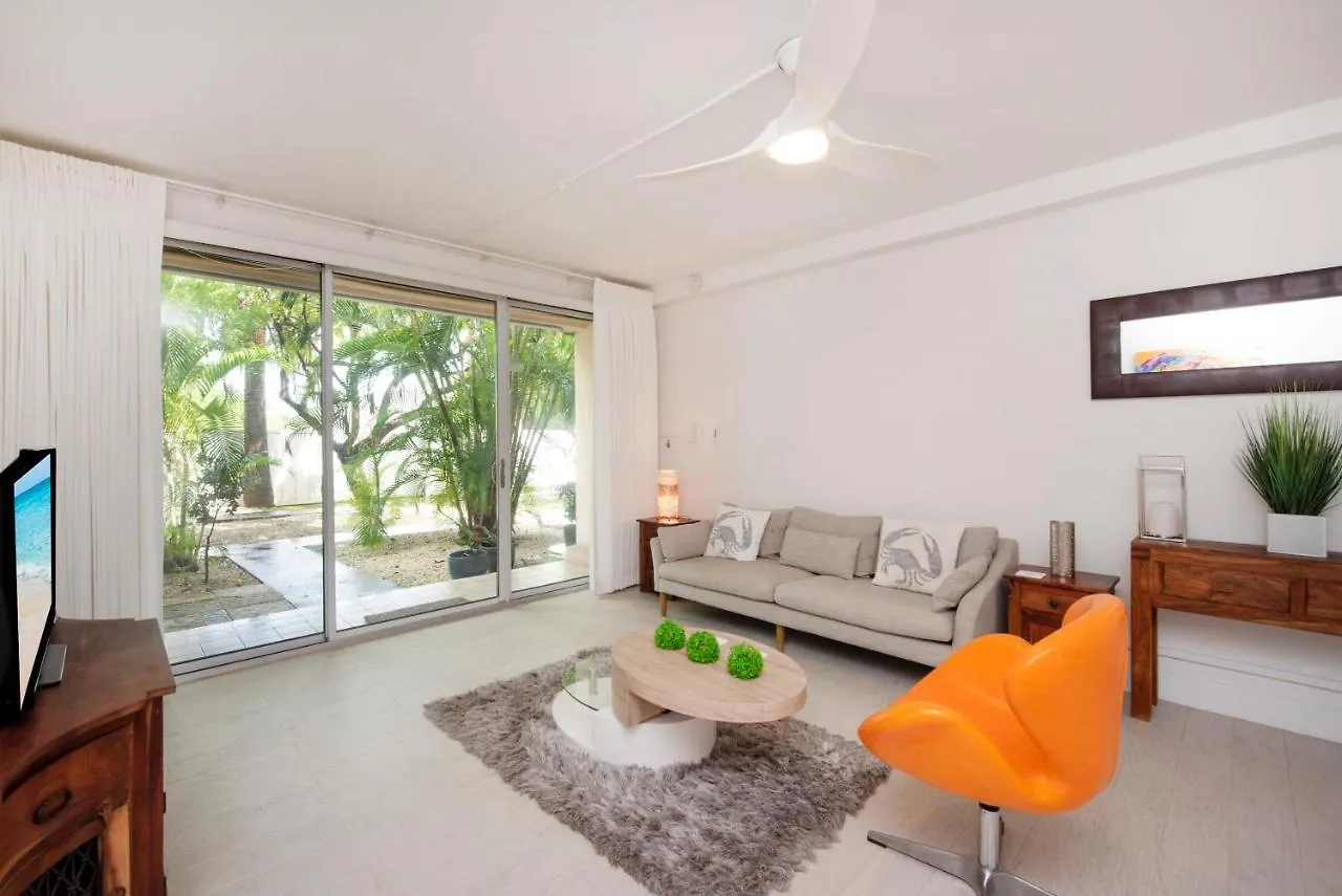 Apartment Beach Living At Island Pine Villas Blse George Town